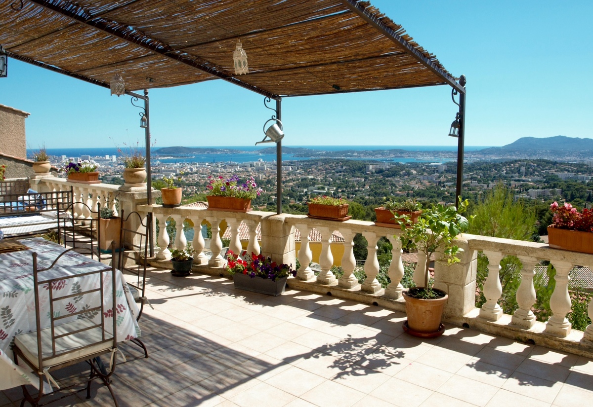 Maison-Villa - TOULON